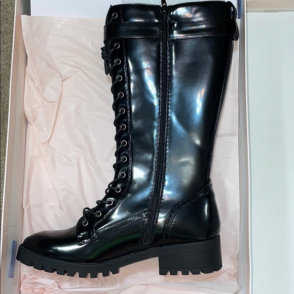 Dandrige Lace Up Combat Boot - Picture 5 of 8